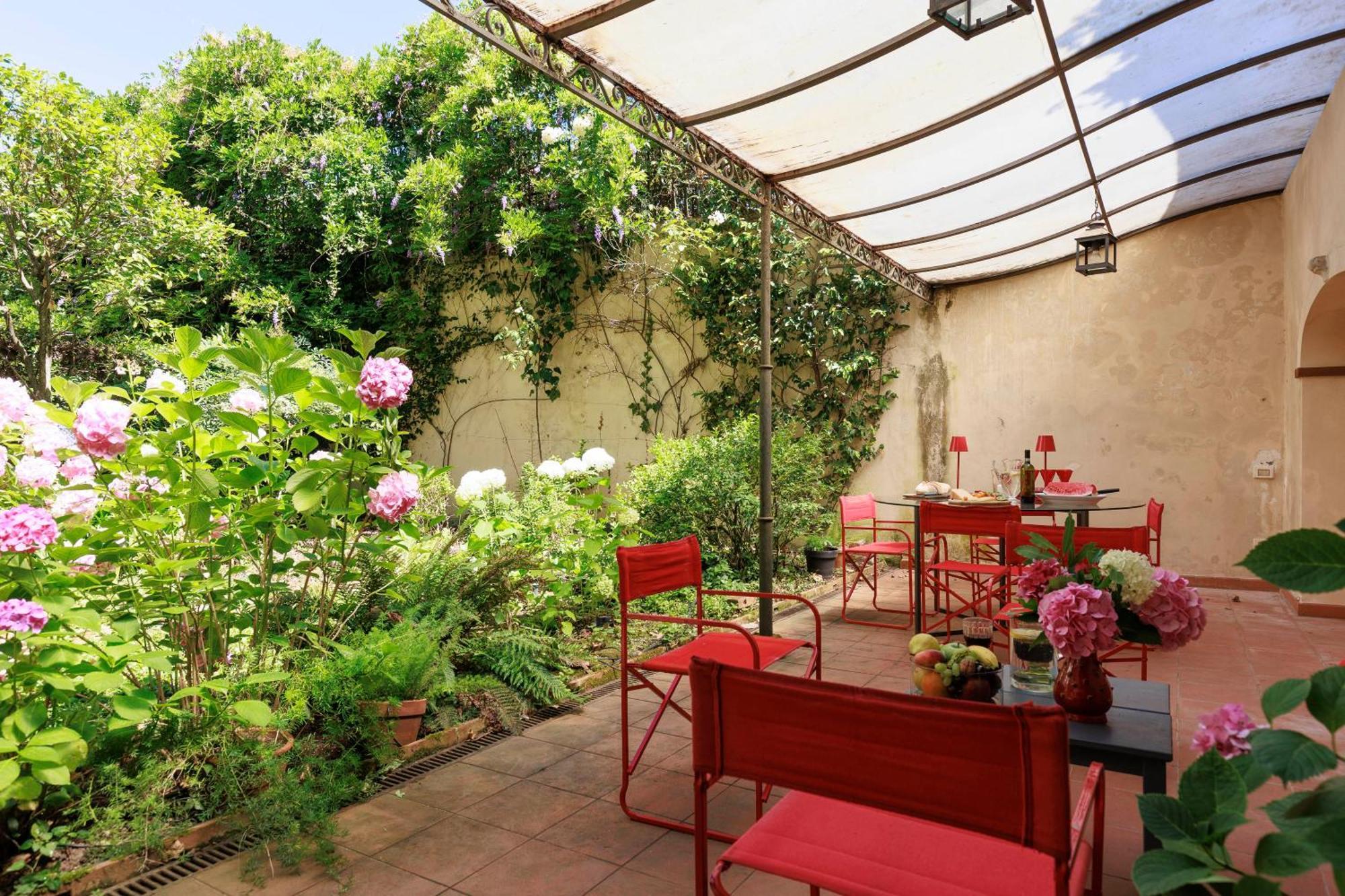 Florence Huge Apartment With Private Garden Exterior photo